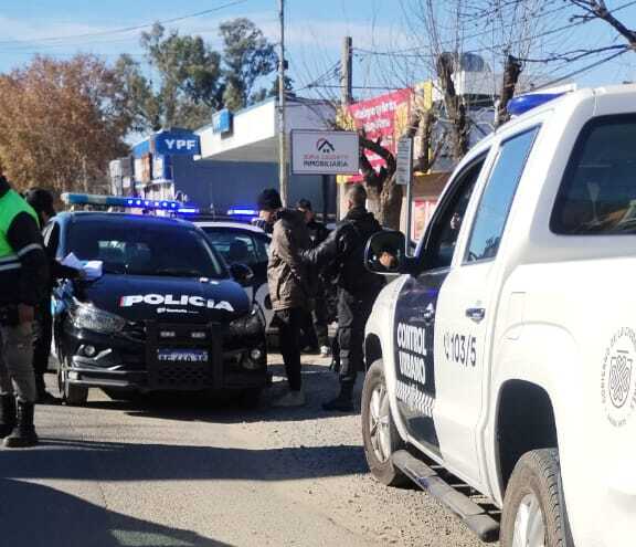 Lo persiguió una vecina y terminó preso: ahora sospechan que podría ser autor de dos robos de motos en Funes 